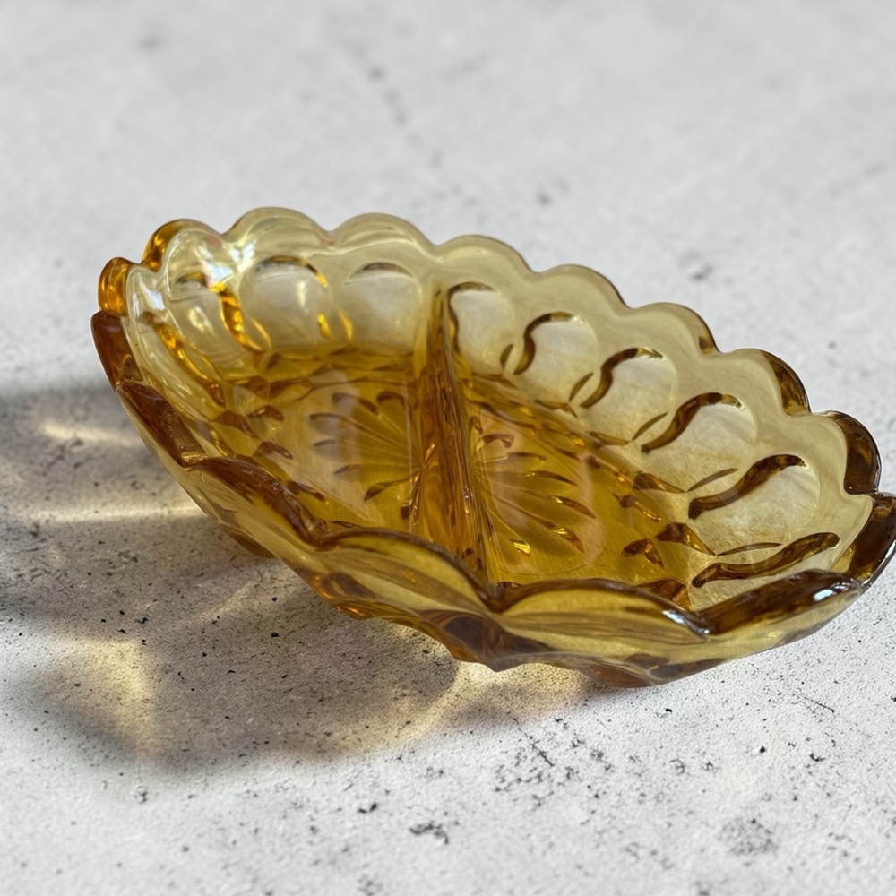 Anchor Hocking divided relish dish, Fairfield pattern, amber,vintage 1960/1970’s